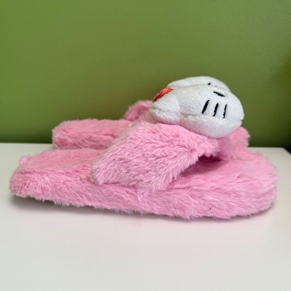 Hello Kitty Pink Faux Fur Thong Slipper - Picture 3 of 6